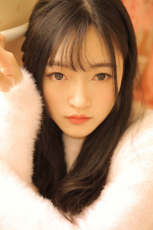 男生女生一起相差30分轮滑鞋